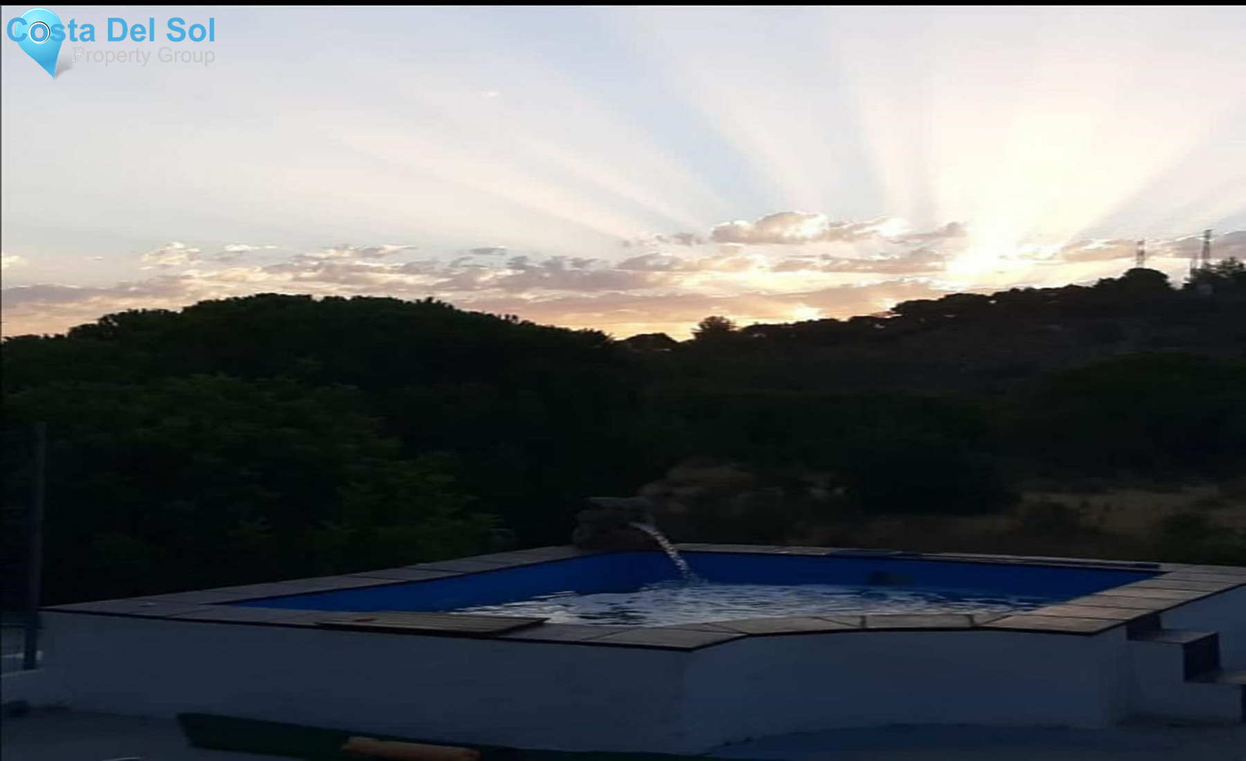 Detached Villa in Alhaurín de la Torre-1388916