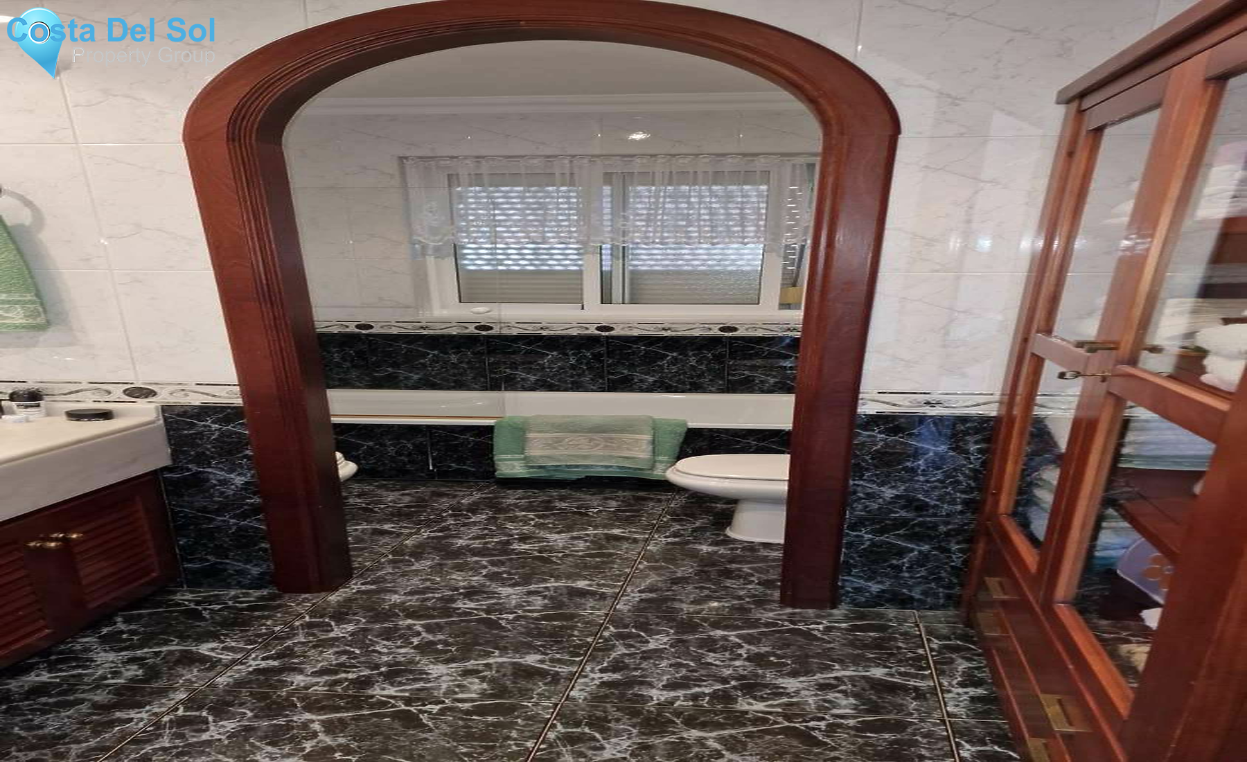 Detached Villa in Alhaurín de la Torre-1429137