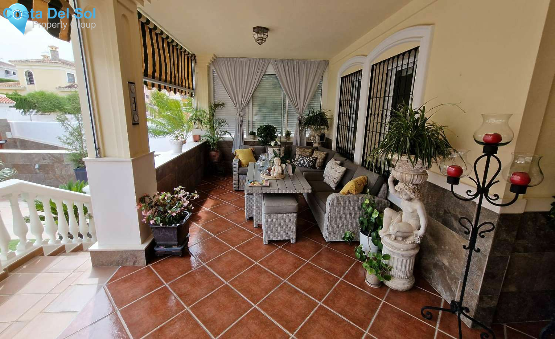 Detached Villa in Alhaurín de la Torre-1429126