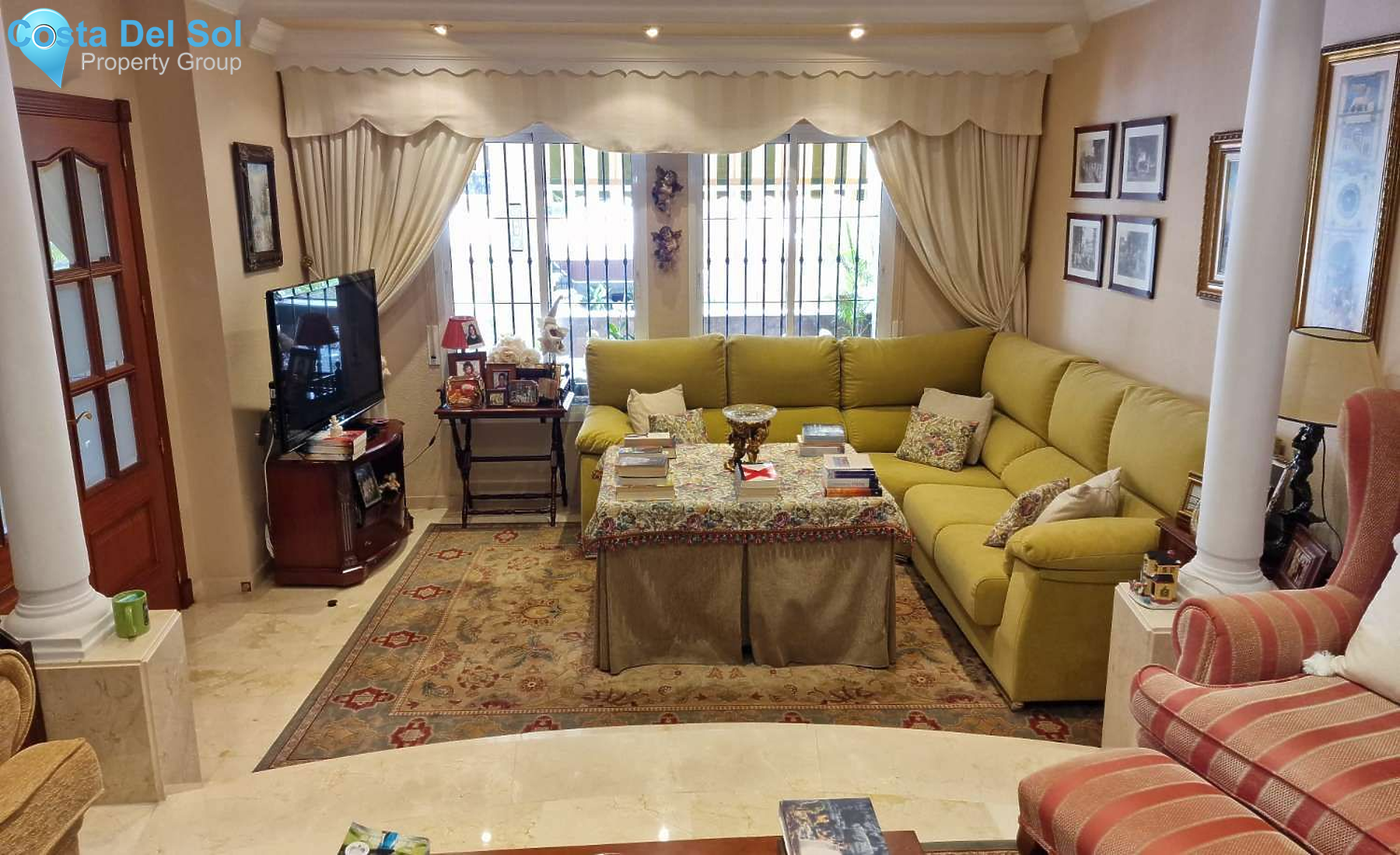 Detached Villa in Alhaurín de la Torre-1429128