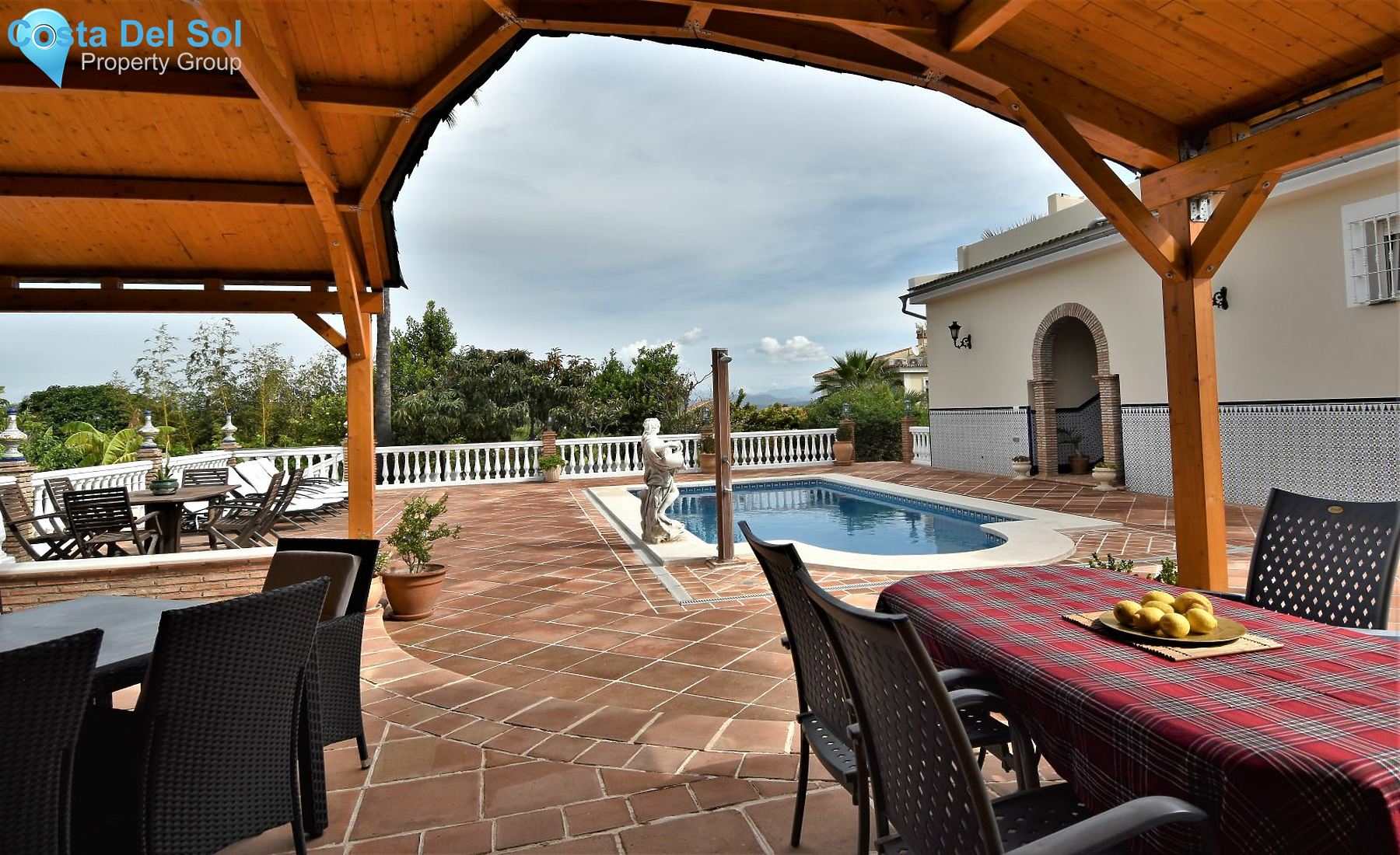 Detached Villa in Alhaurín de la Torre-1429497