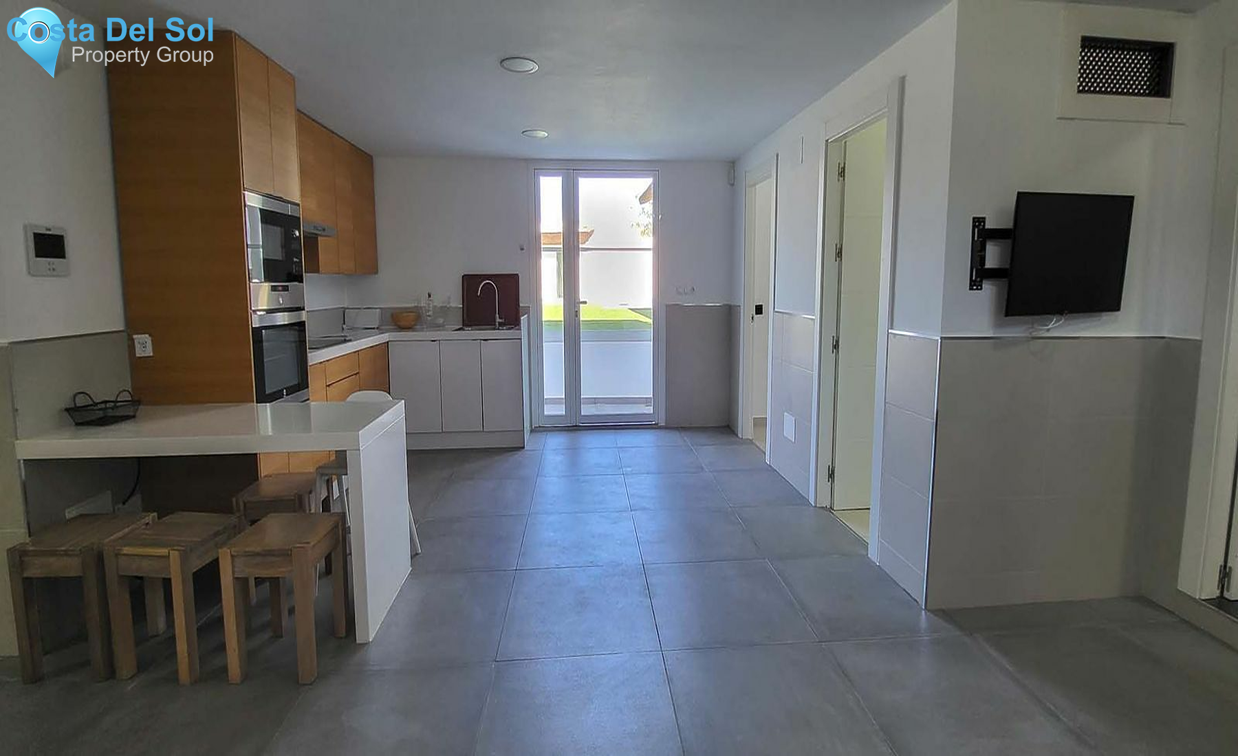 Detached Villa in Alhaurín de la Torre-1443048