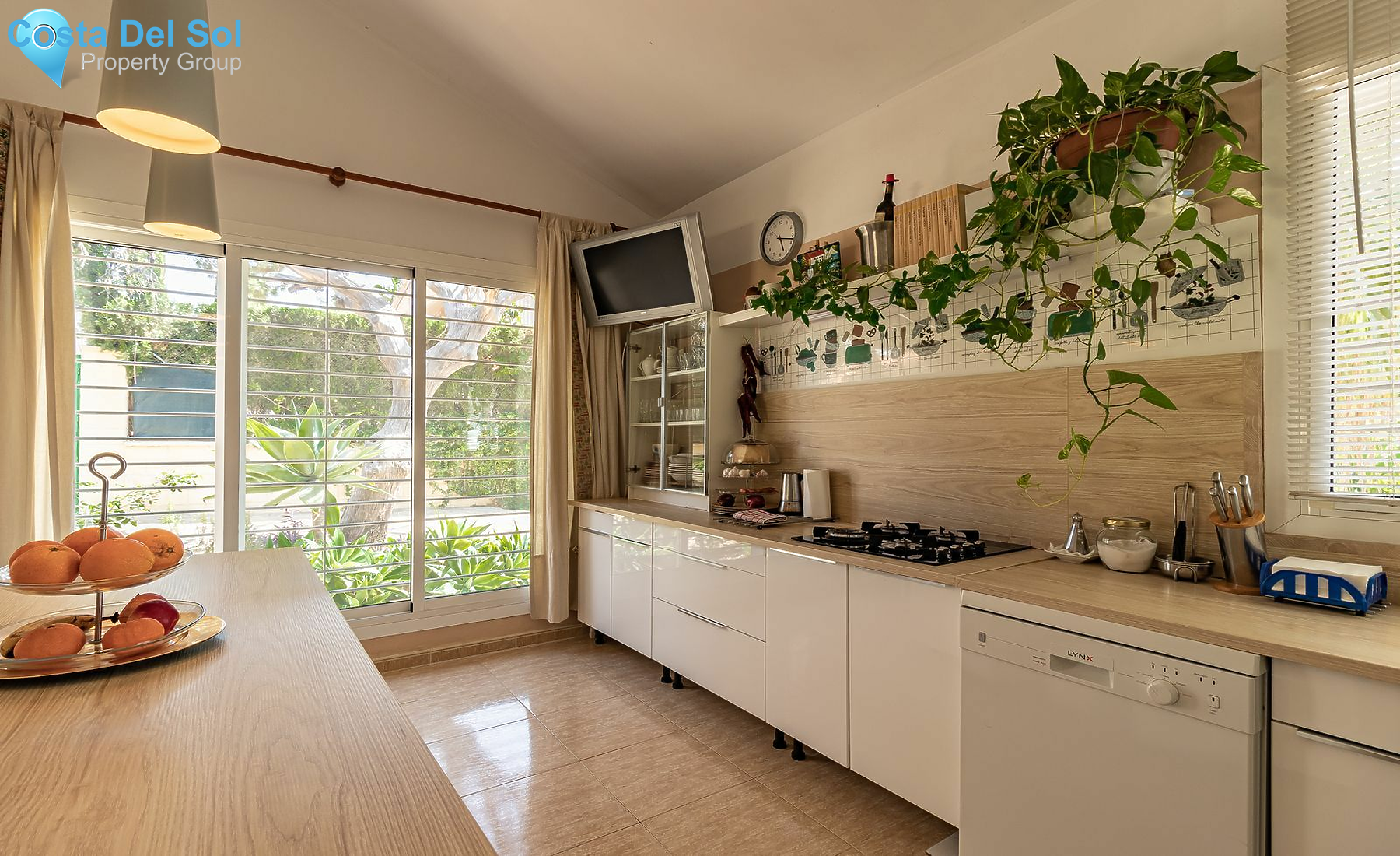 Detached Villa in Alhaurín de la Torre-1448448