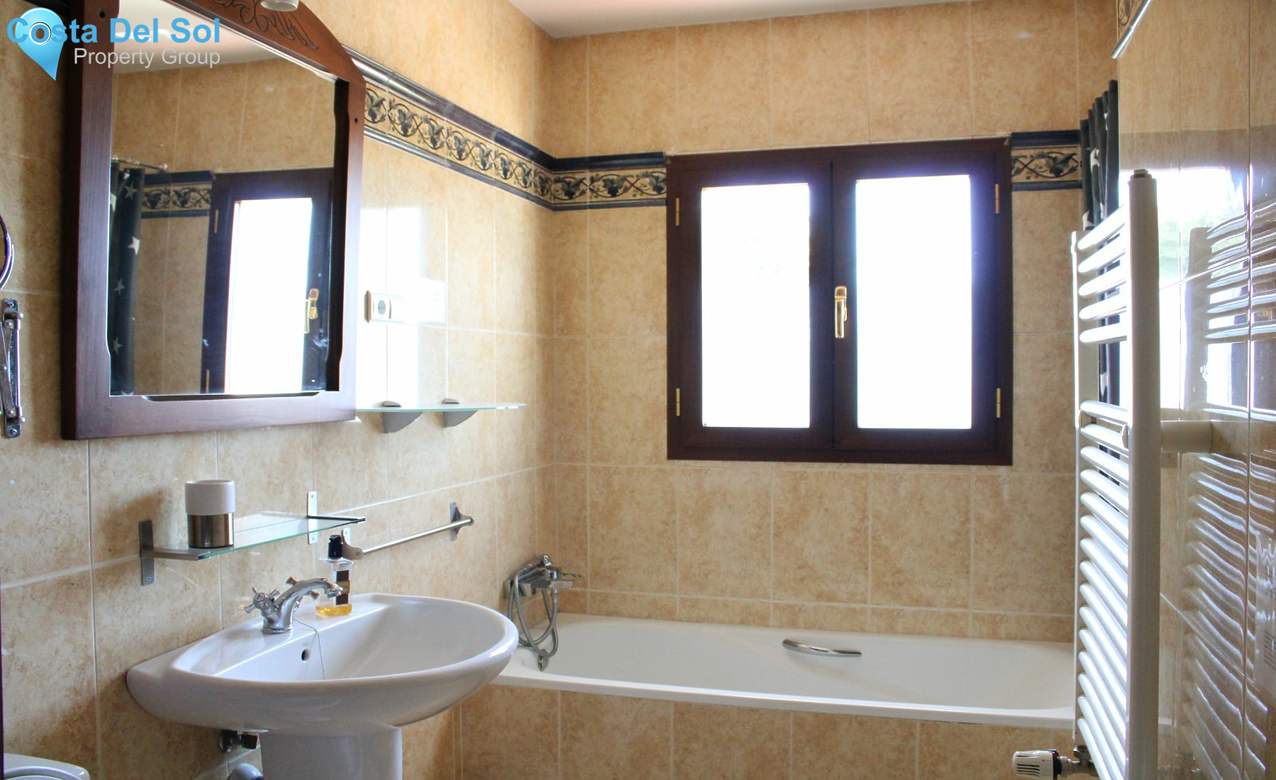Detached Villa in Alhaurín el Grande-1175781