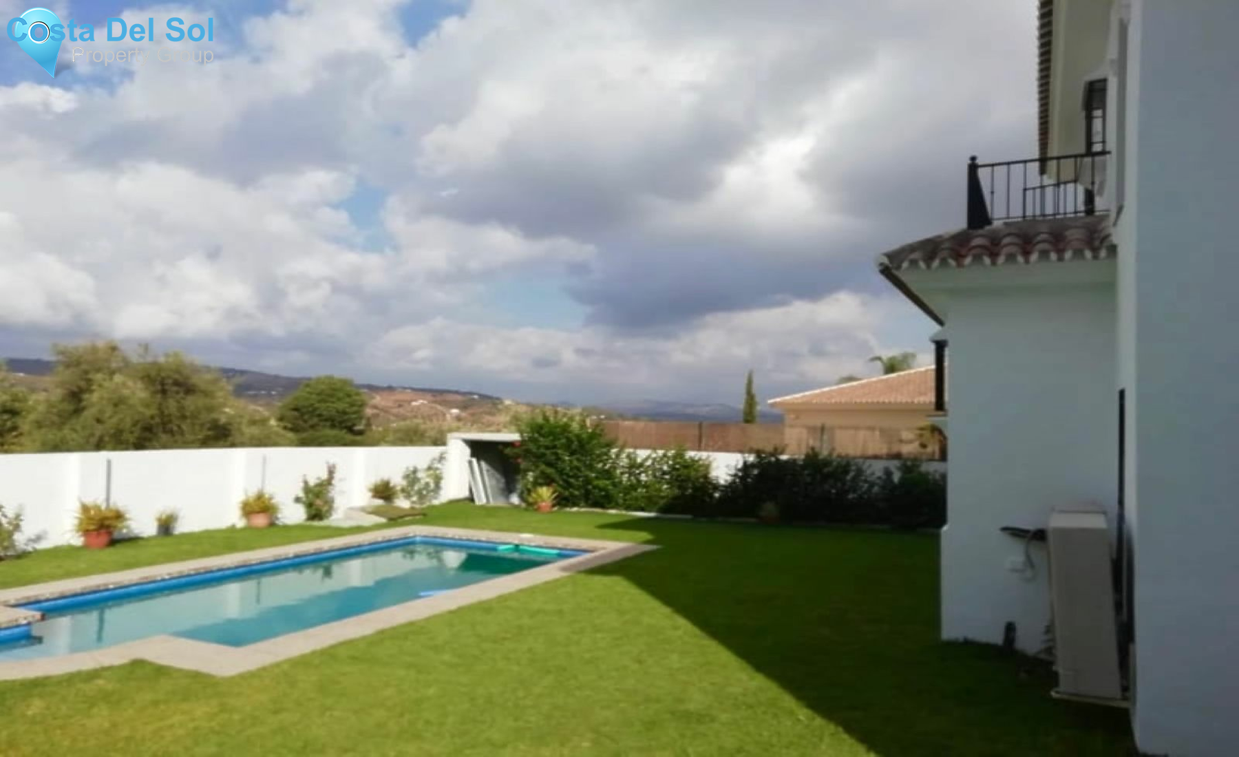 Detached Villa in Alhaurín el Grande-1551813