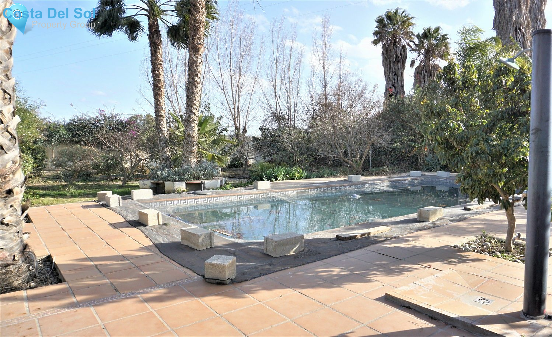 Detached Villa in Almayate-1211857