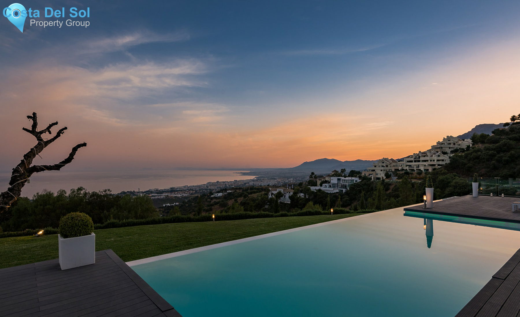 Detached Villa in Altos de los Monteros-693941