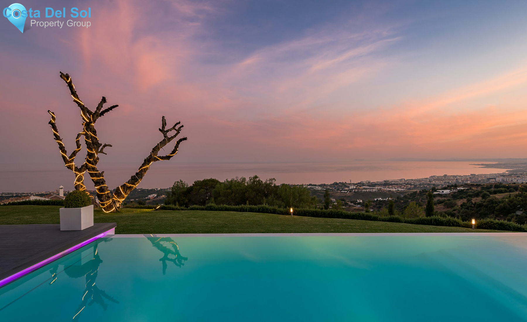 Detached Villa in Altos de los Monteros-693942