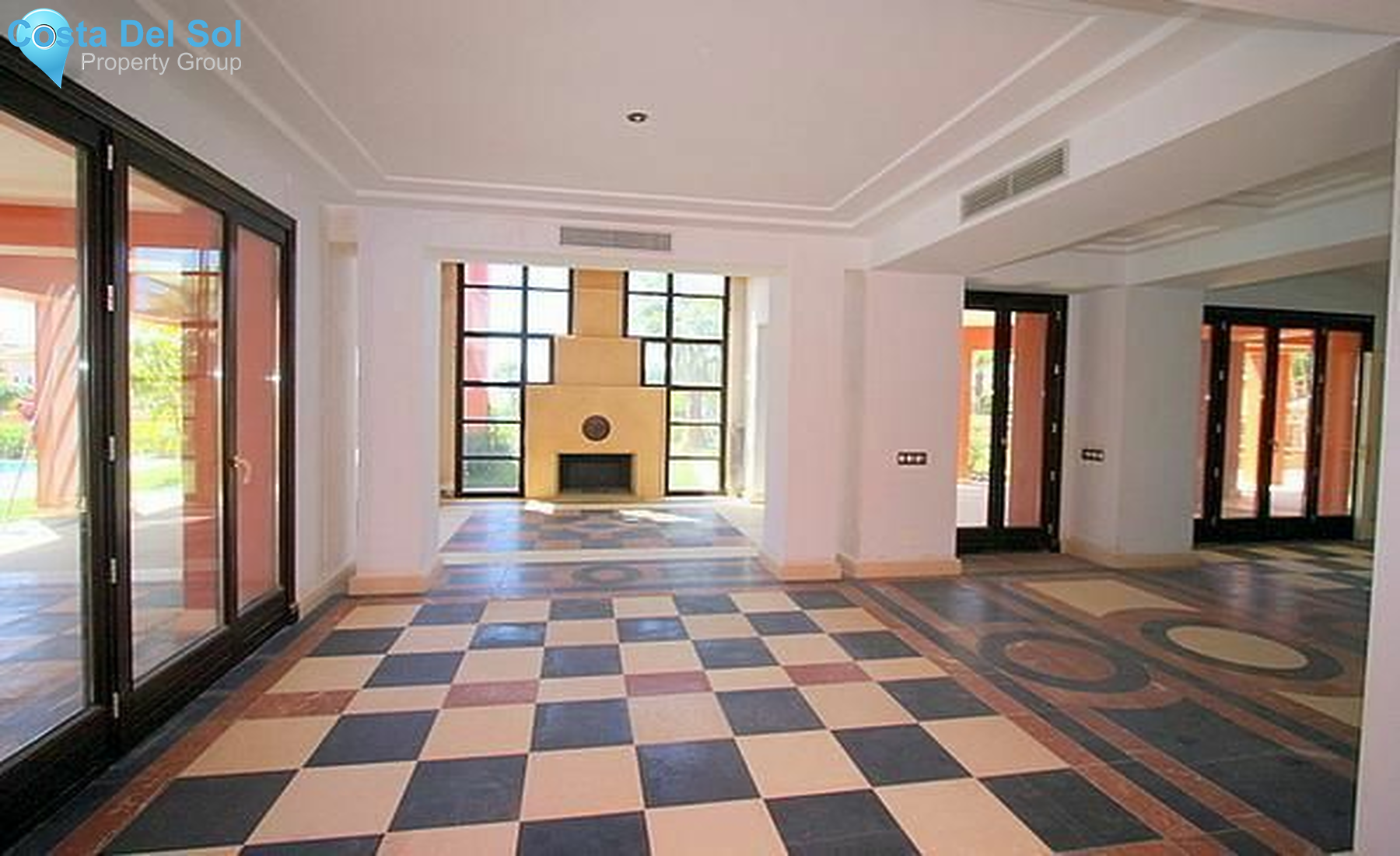 Detached Villa in Bahía de Marbella-1429738