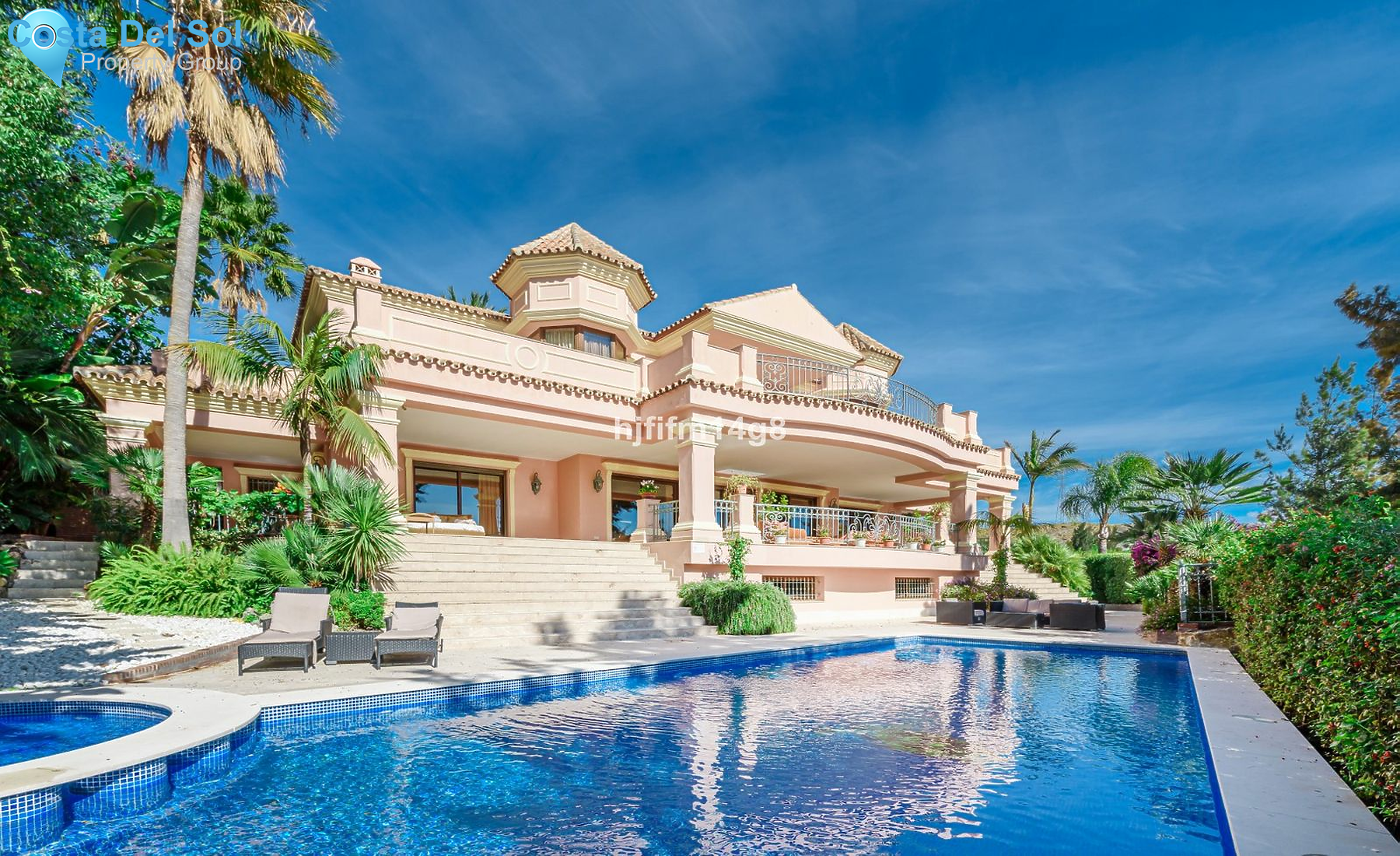 Detached Villa in Benahavís-1148189