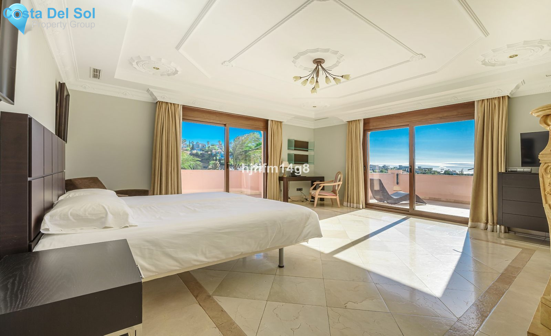 Detached Villa in Benahavís-1148199