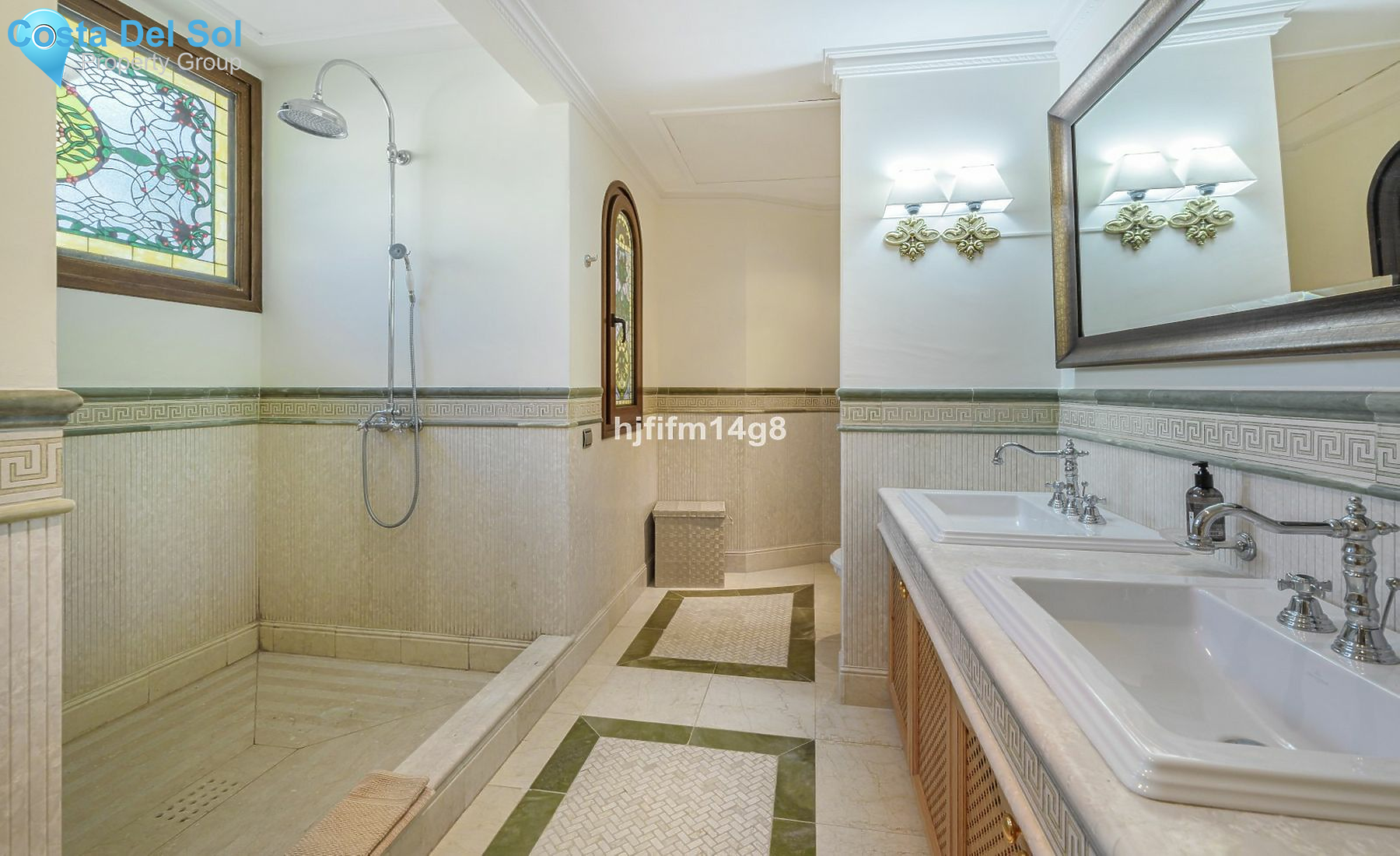 Detached Villa in Benahavís-1148202
