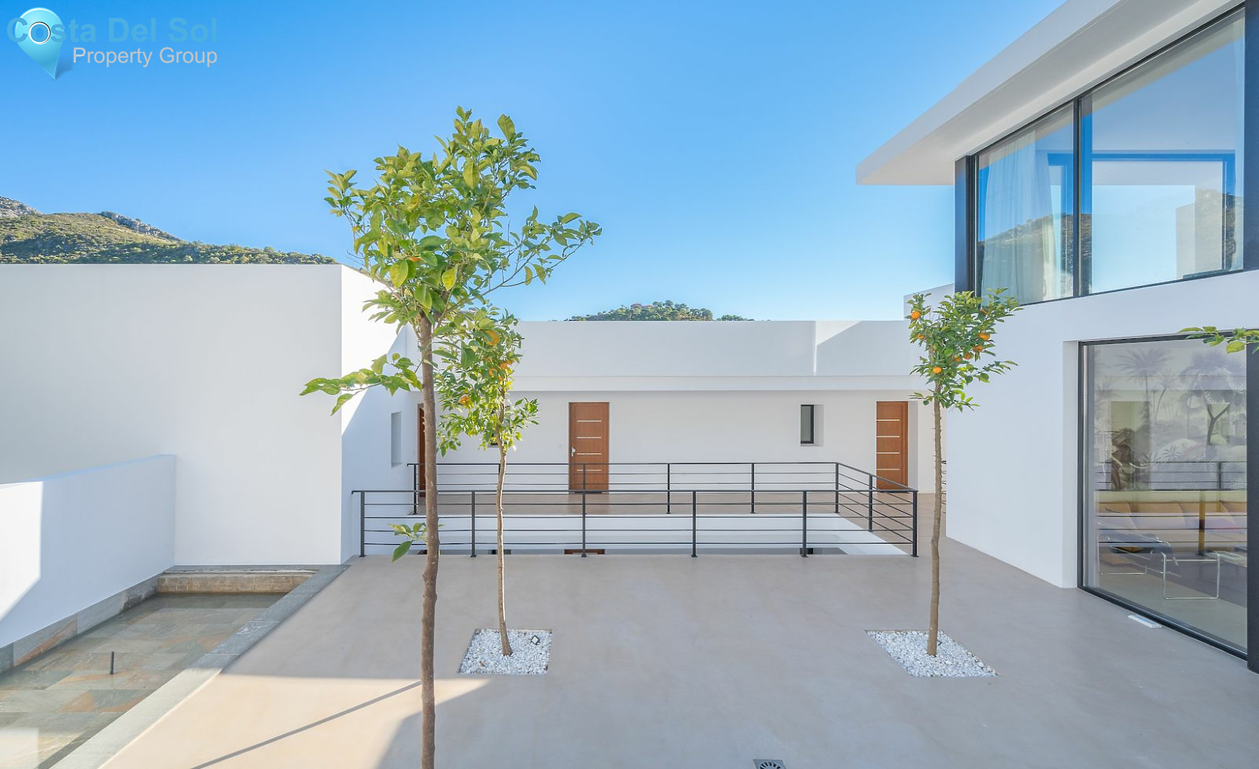 Detached Villa in Benahavís-1154355