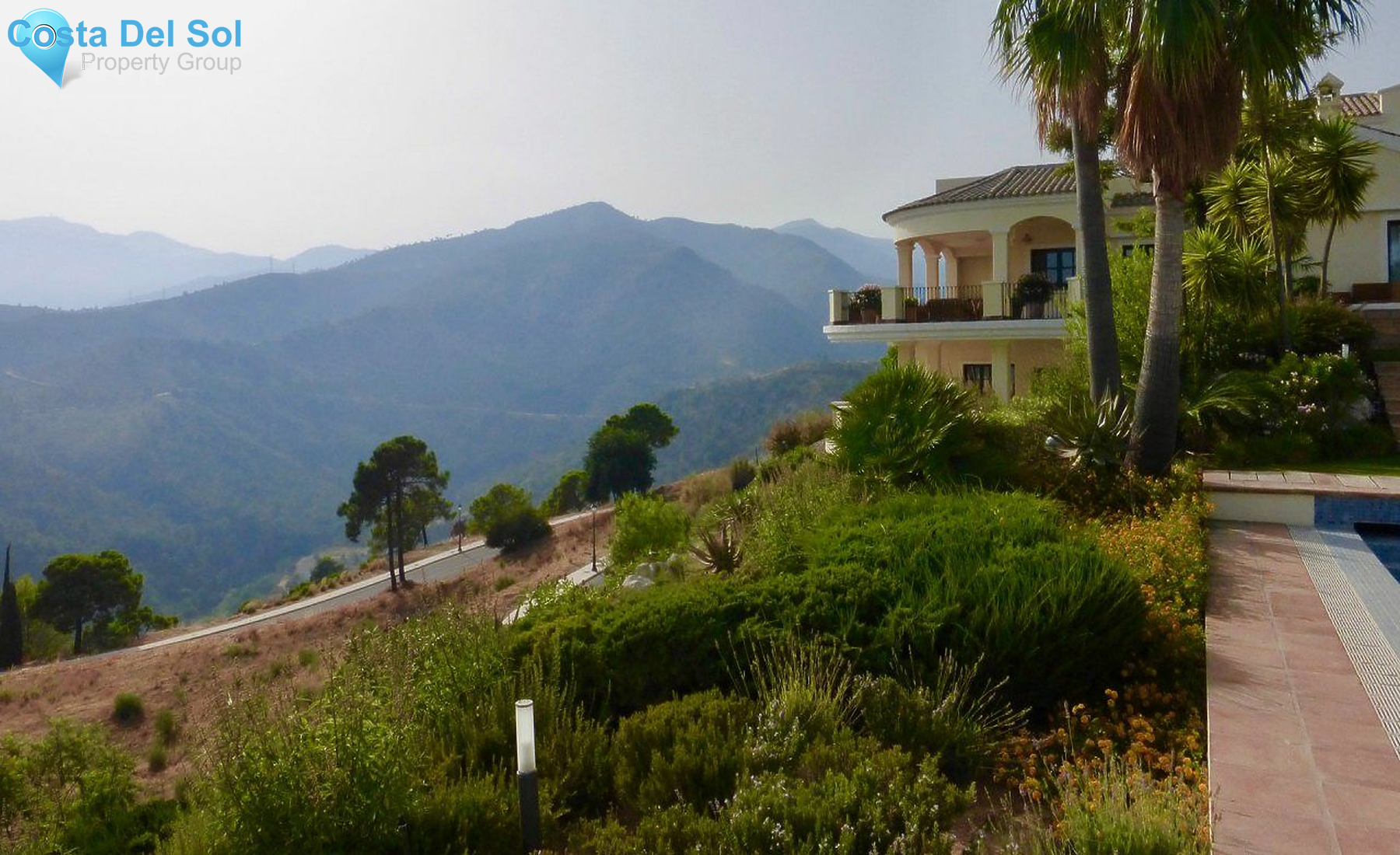 Detached Villa in Benahavís-1159480