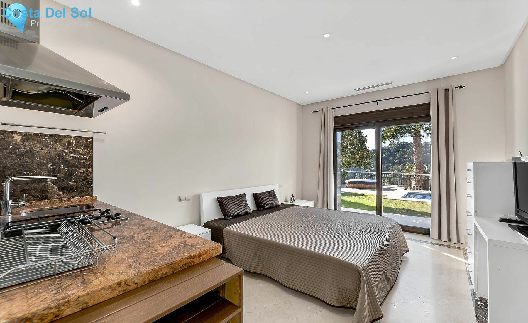 Detached Villa in Benahavís-1187953
