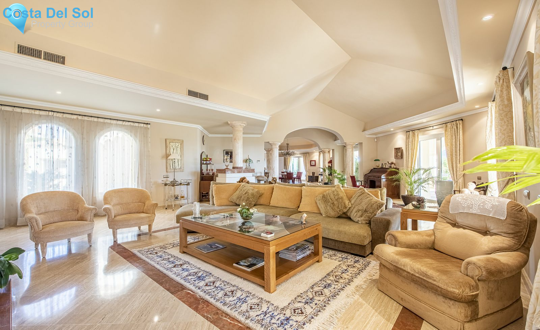 Detached Villa in Benahavís-1202713