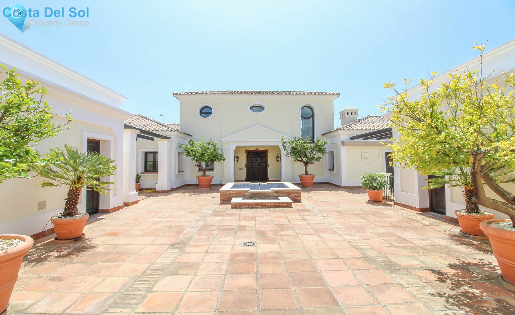 Detached Villa in Benahavís-1397808