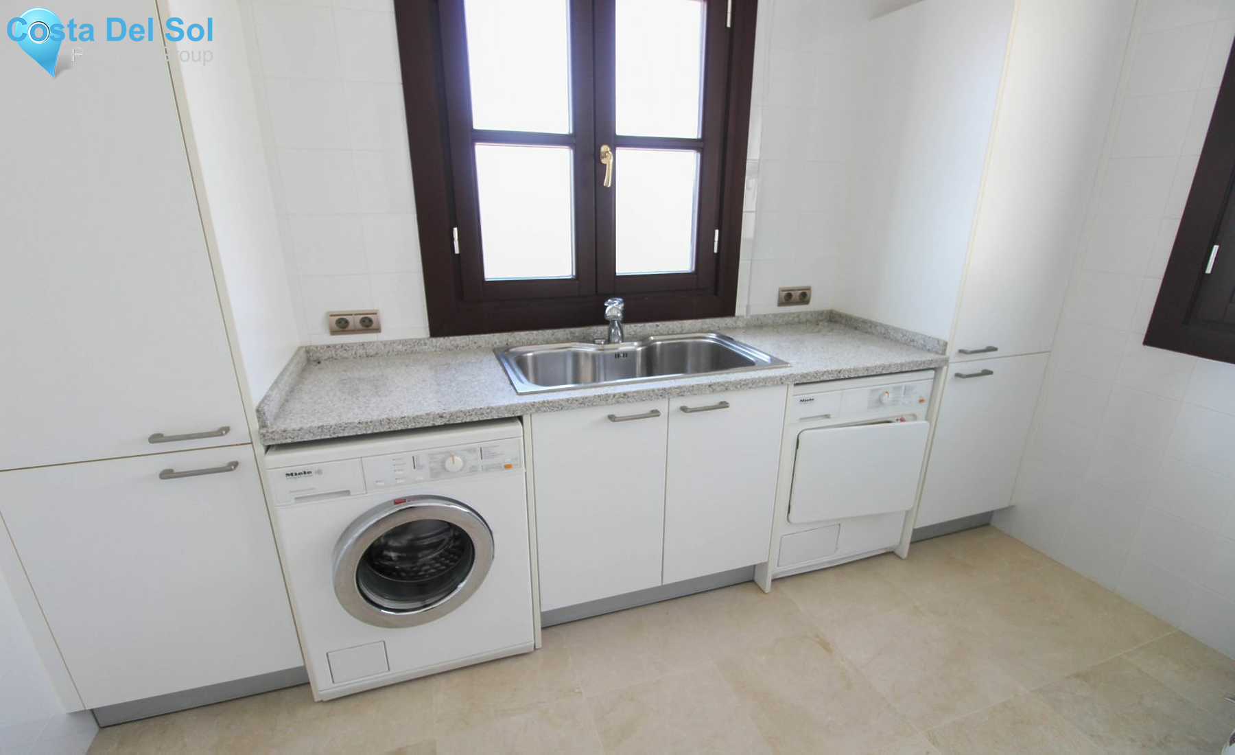 Detached Villa in Benahavís-1397817