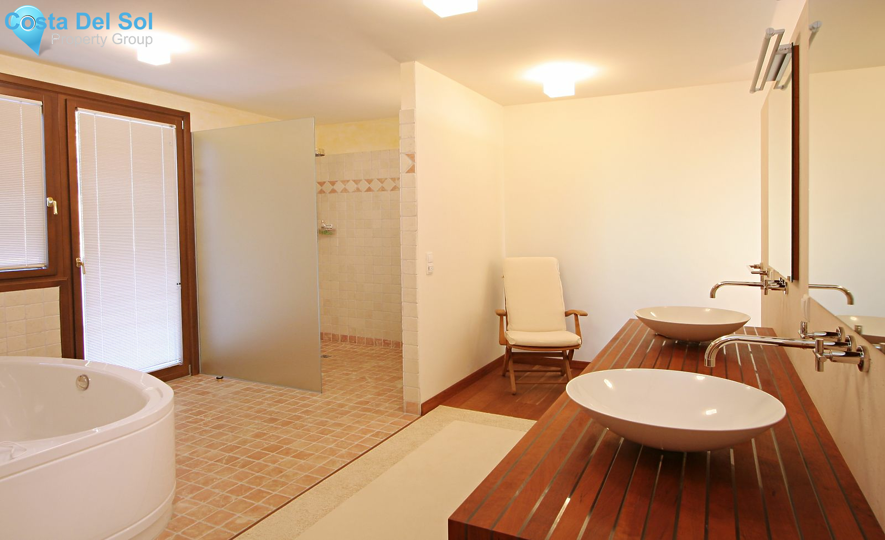 Detached Villa in Benahavís-1429424