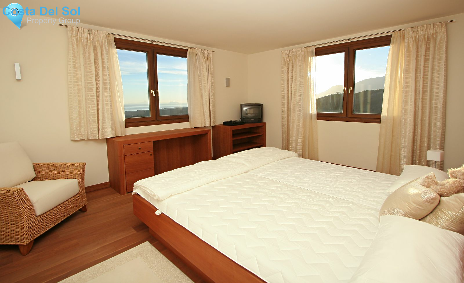 Detached Villa in Benahavís-1429419