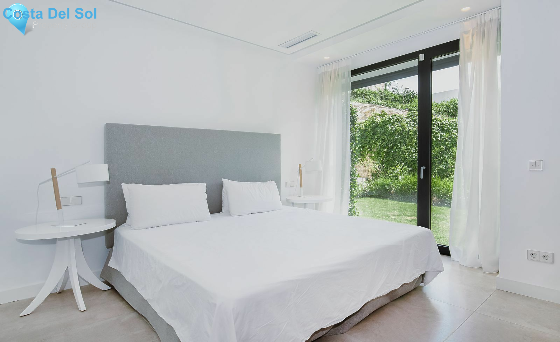 Detached Villa in Benahavís-1442608