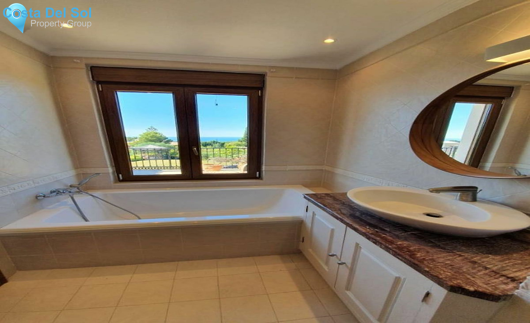 Detached Villa in Benahavís-1464641