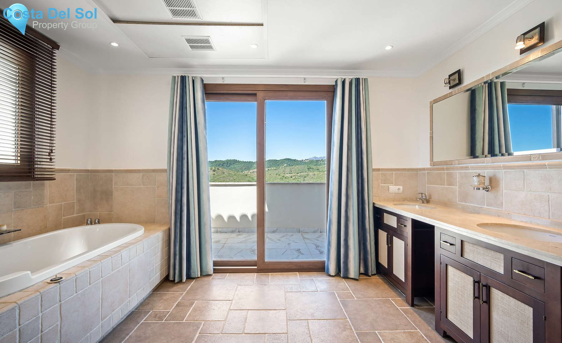Detached Villa in Benahavís-1465144