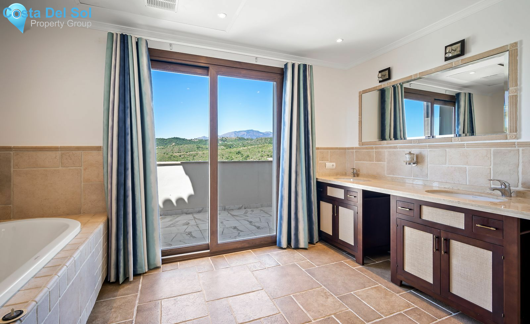 Detached Villa in Benahavís-1495041