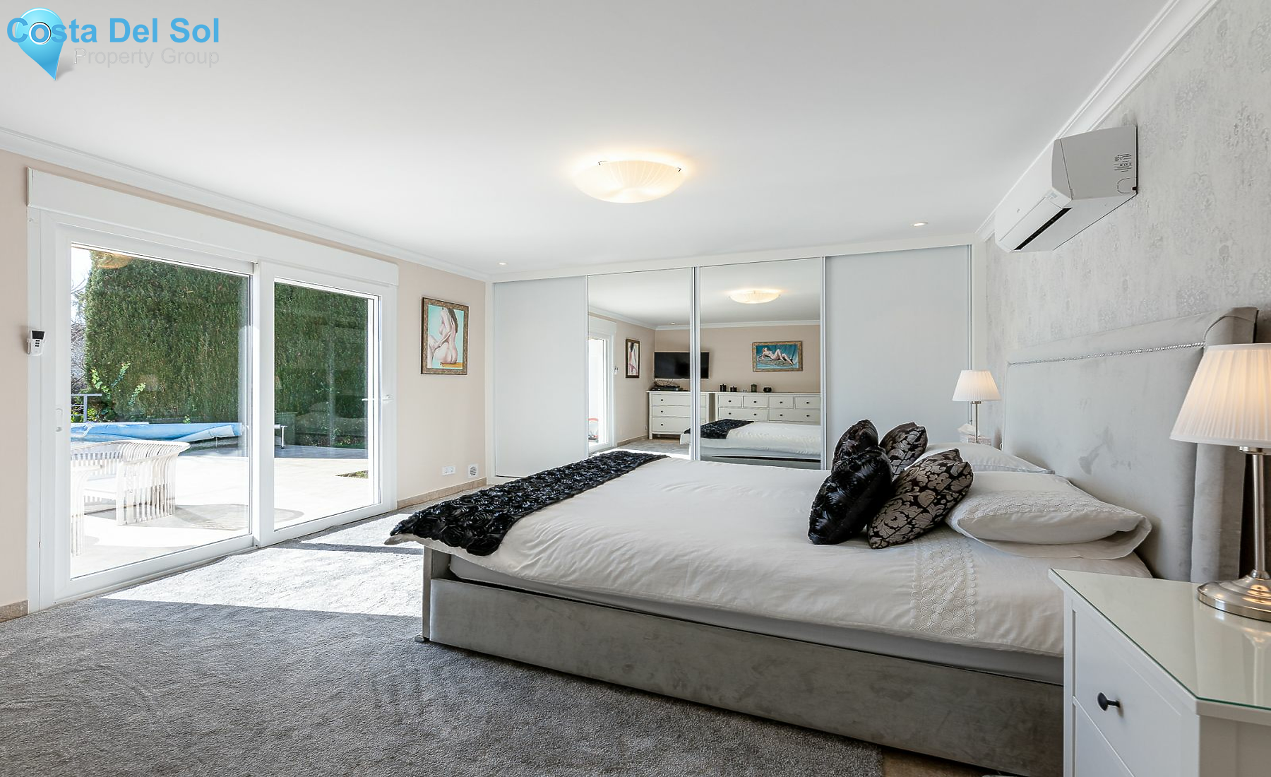 Detached Villa in Benalmadena Pueblo-1176411