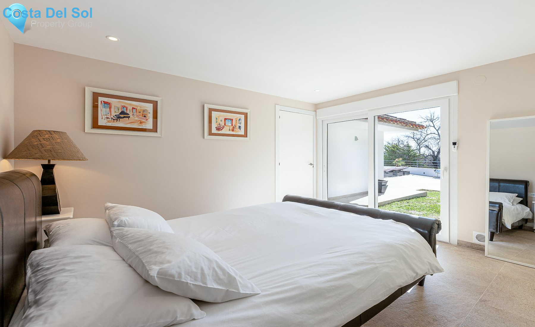 Detached Villa in Benalmadena Pueblo-1176416