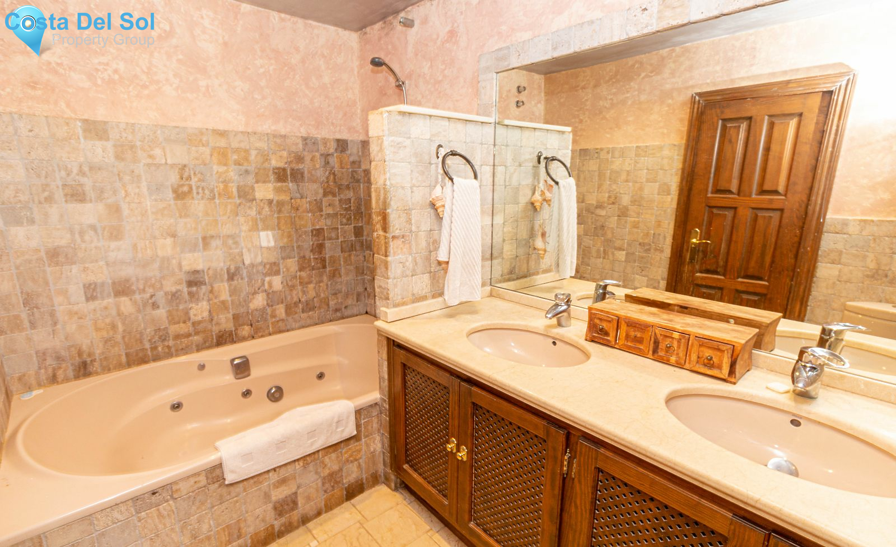 Detached Villa in Calahonda-1152750