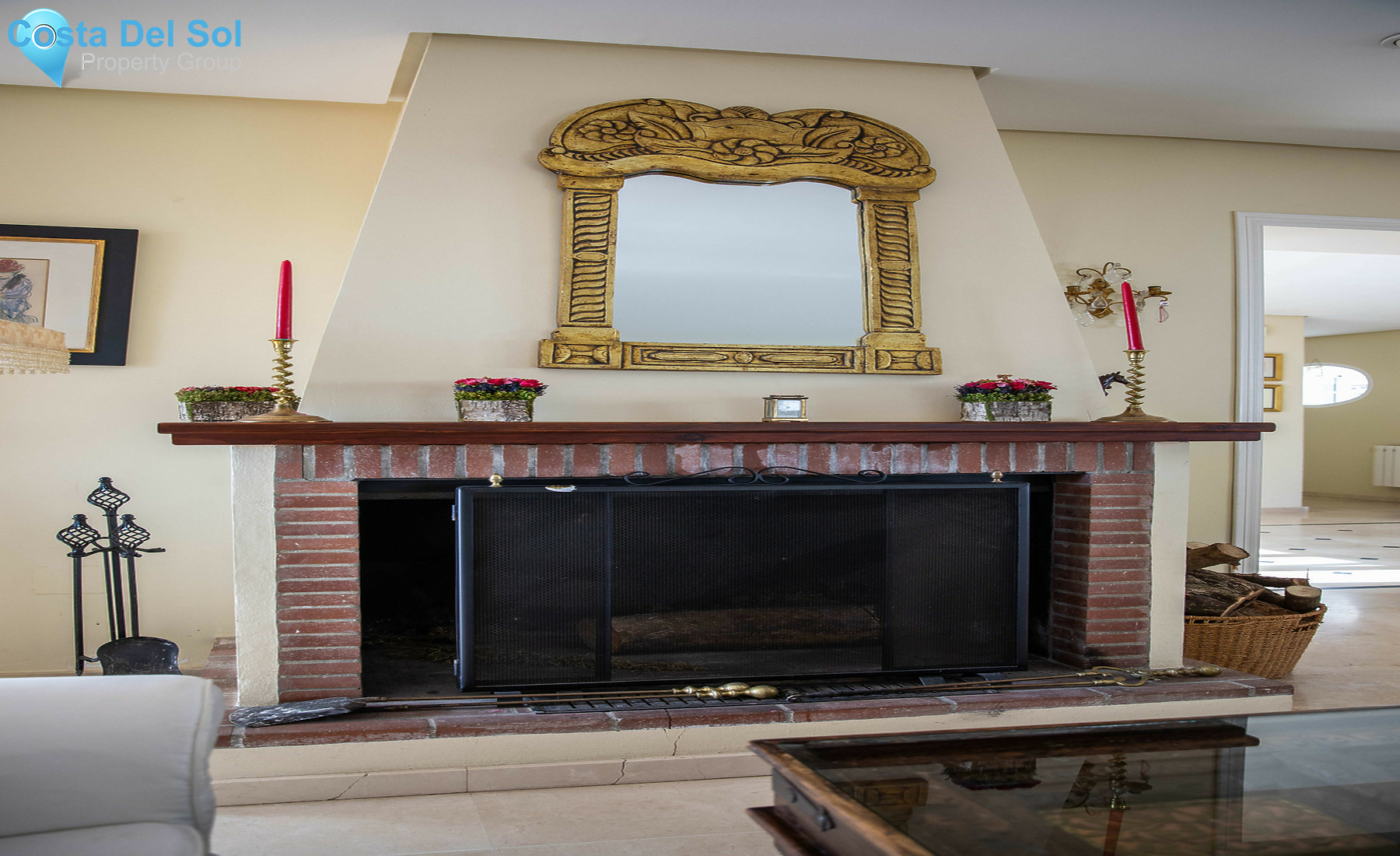 Detached Villa in Mijas-700959