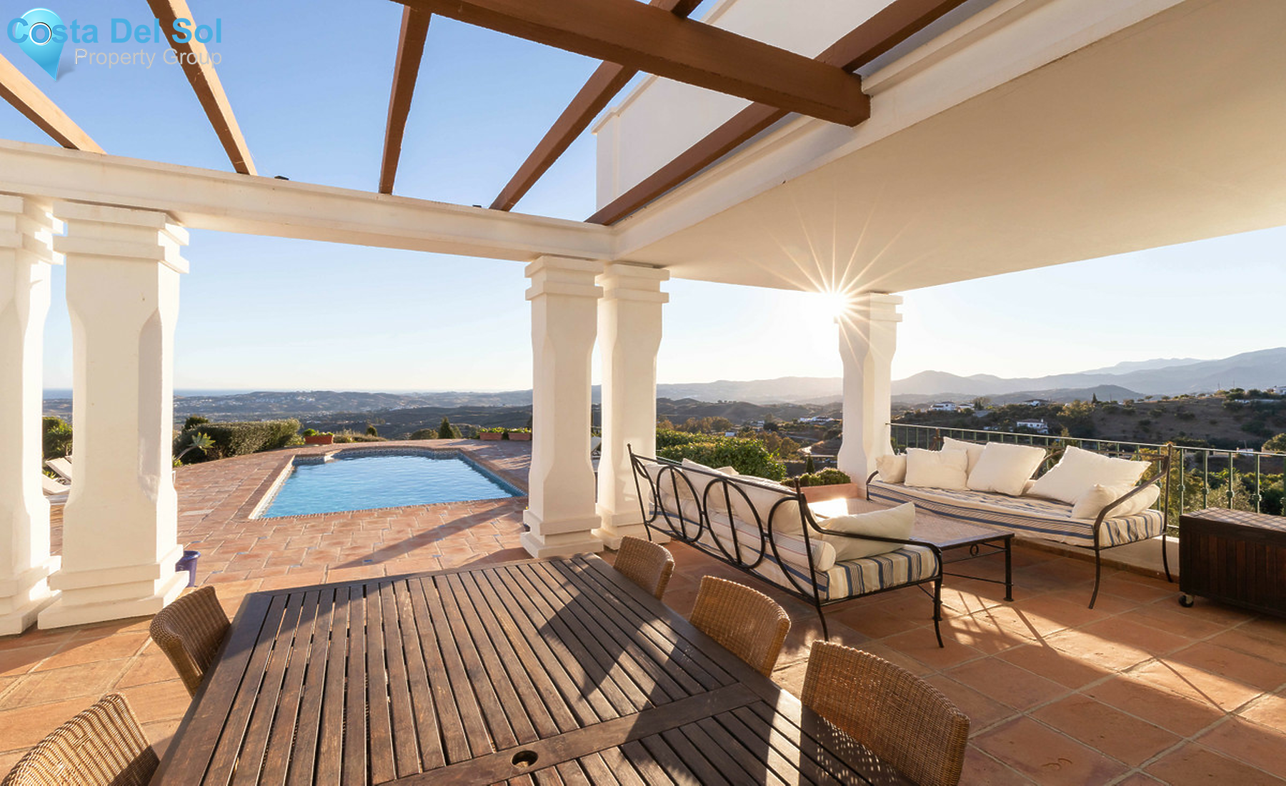 Detached Villa in Mijas-700952