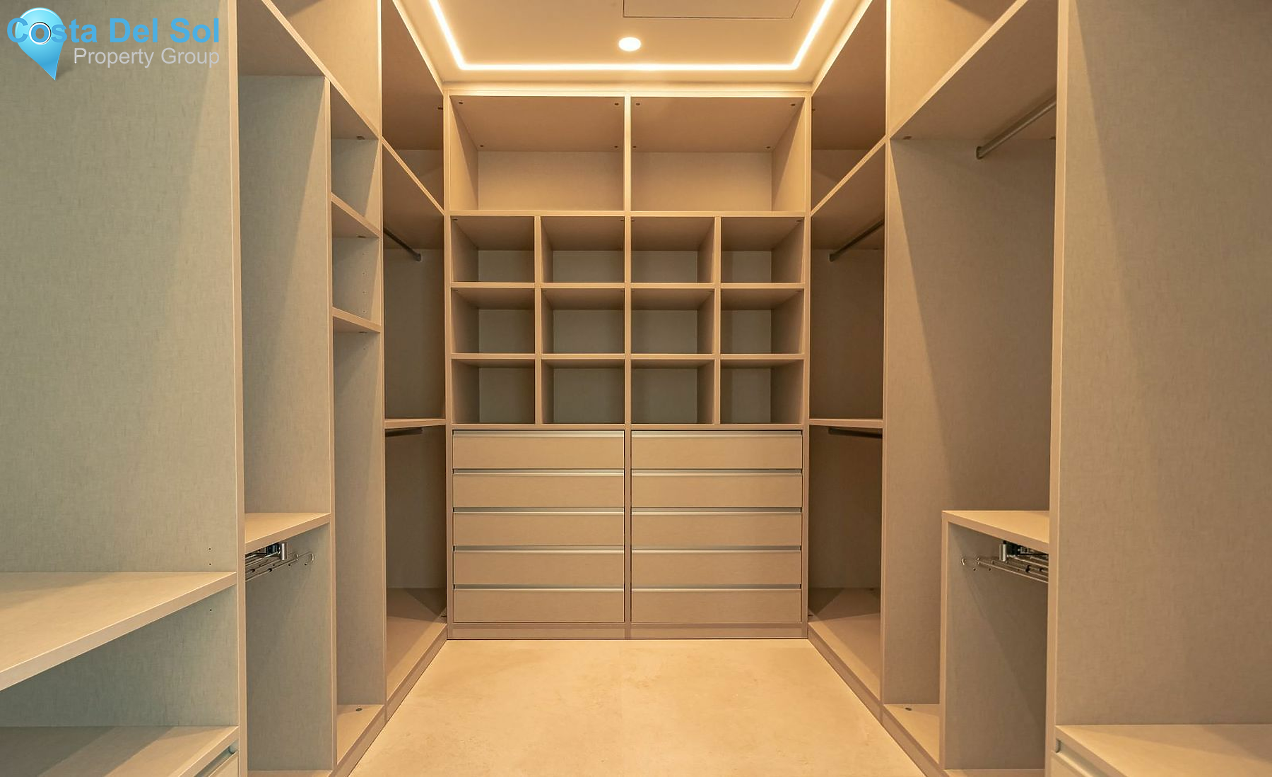 Detached Villa in Carib Playa-1129345