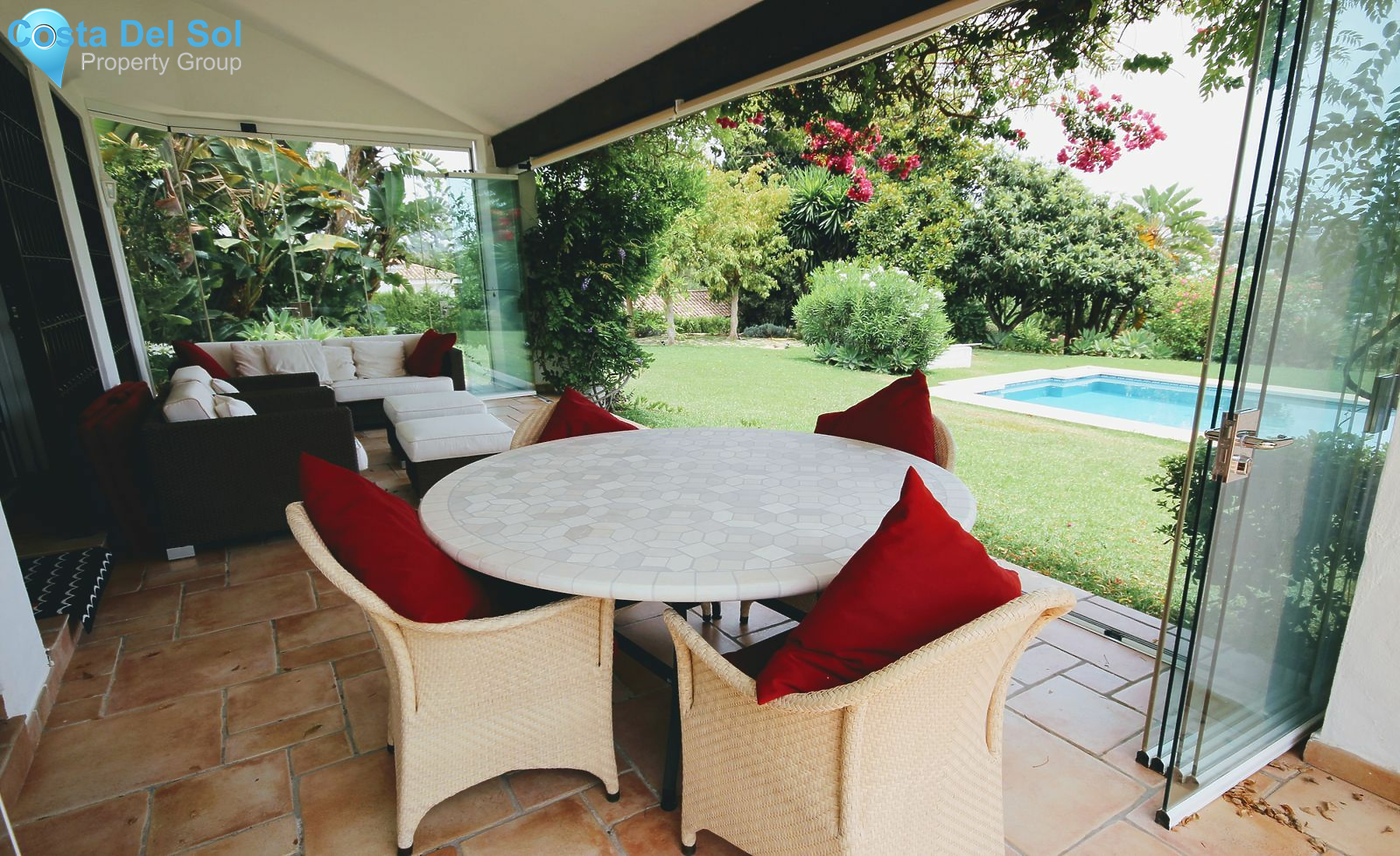 Detached Villa in El Paraiso-1137375