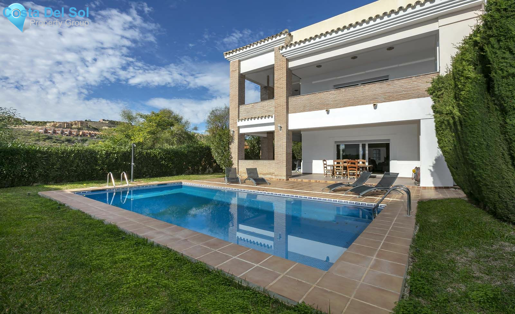 Detached Villa in El Paraiso-1143472