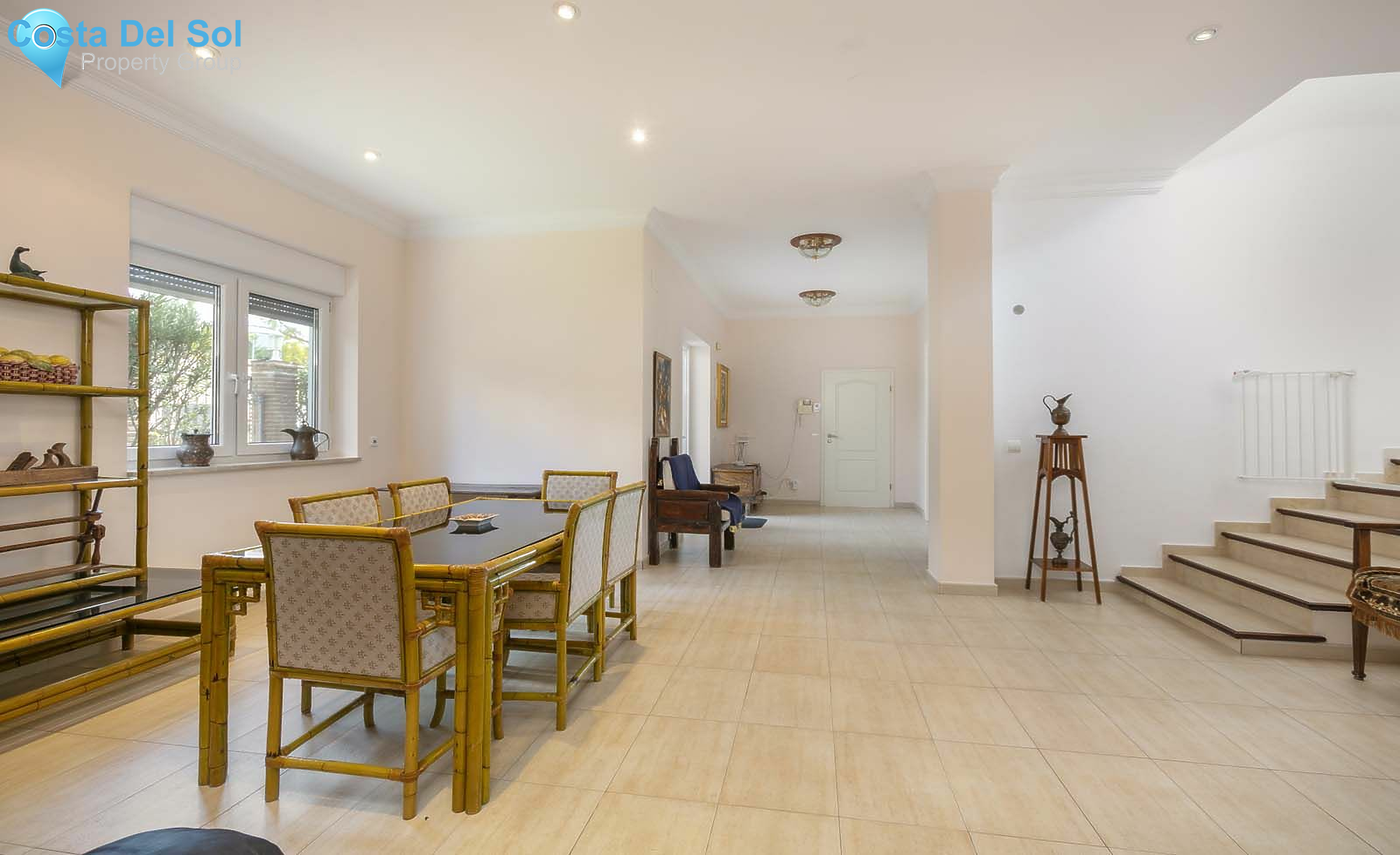 Detached Villa in El Paraiso-1143476