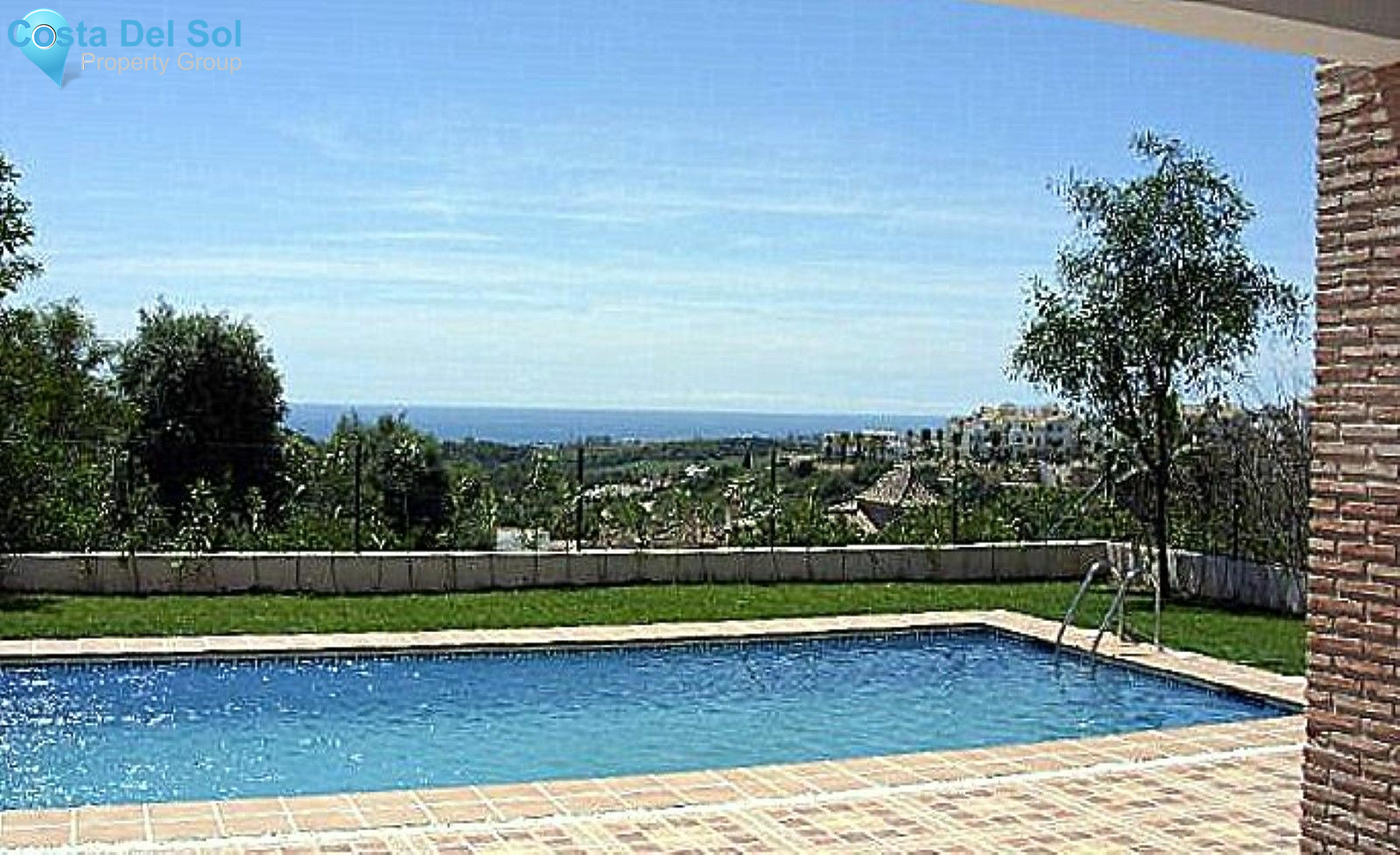 Detached Villa in El Paraiso-1224078