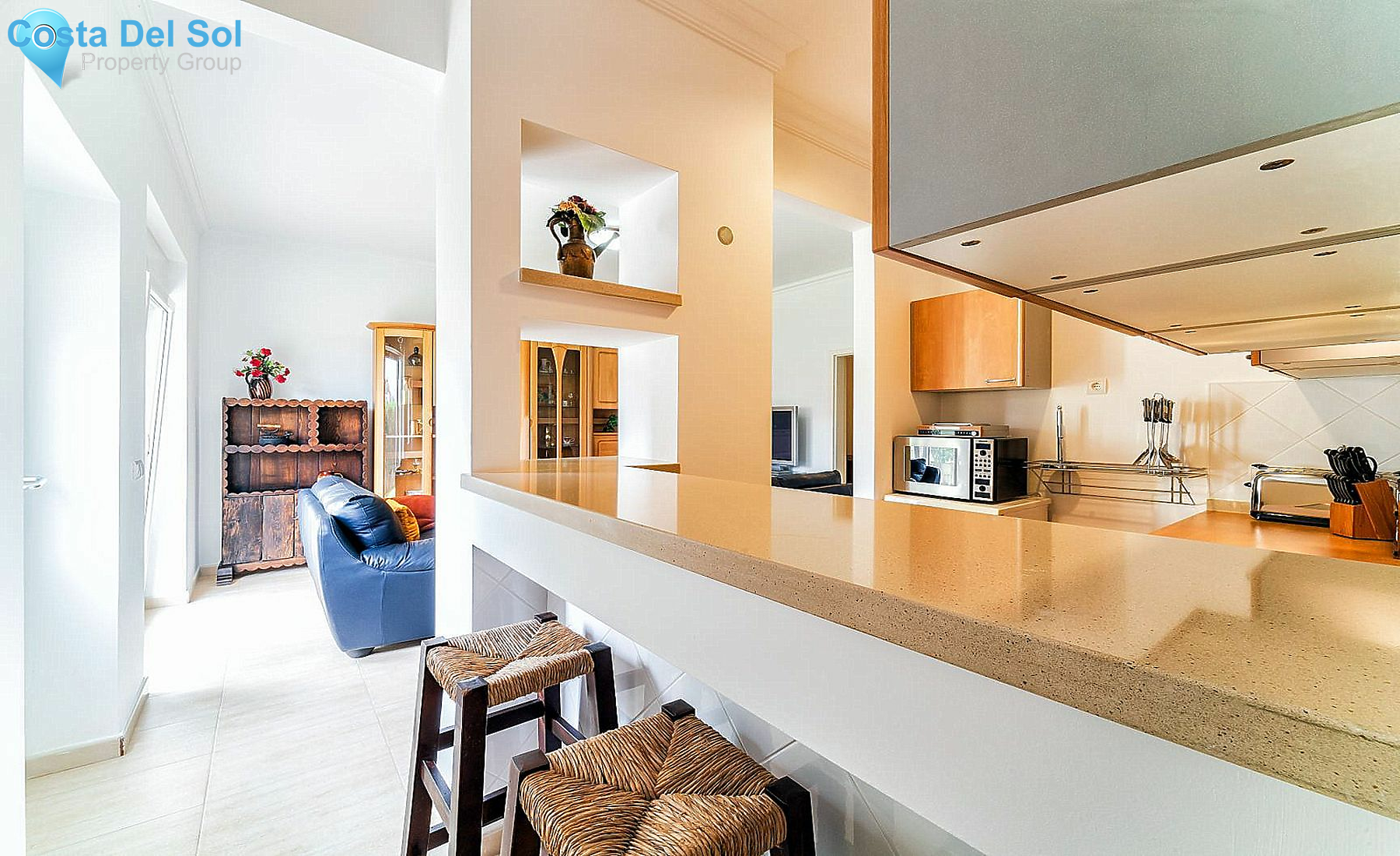 Detached Villa in El Paraiso-1224090