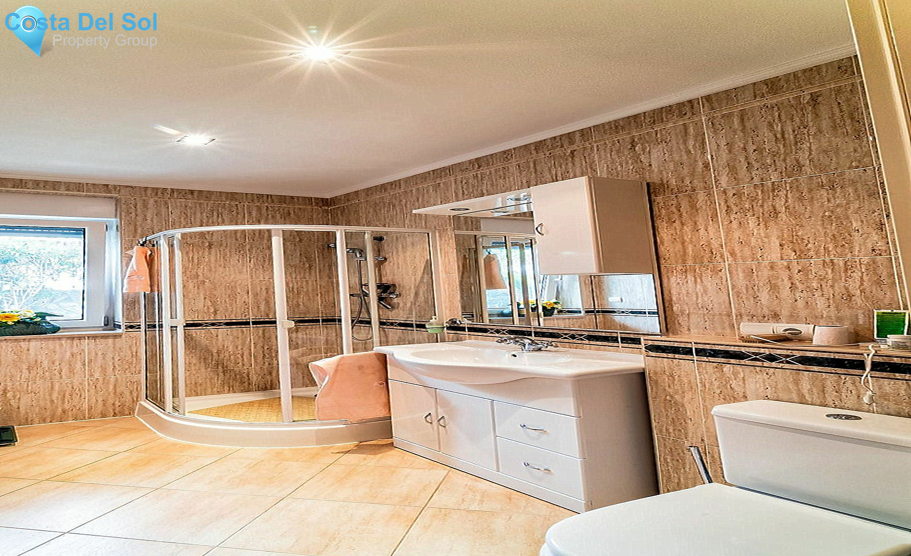 Detached Villa in El Paraiso-1224093