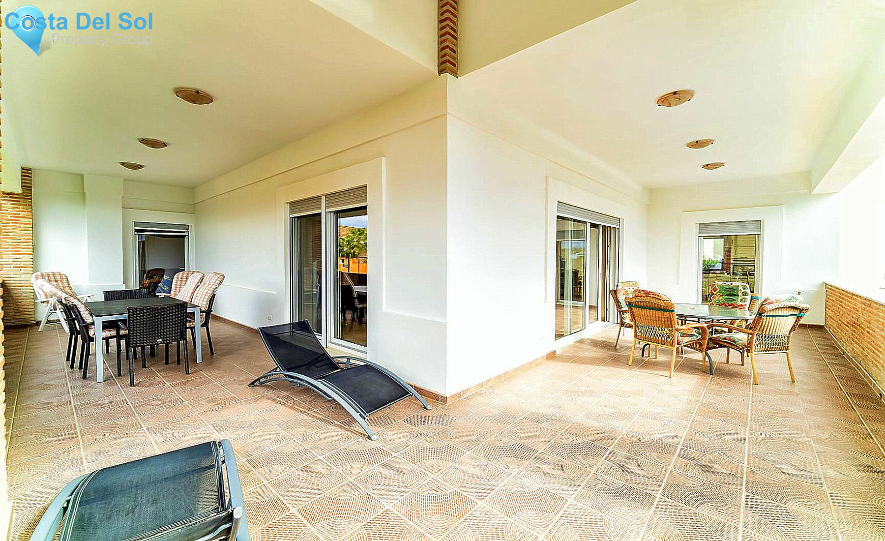 Detached Villa in El Paraiso-1224081