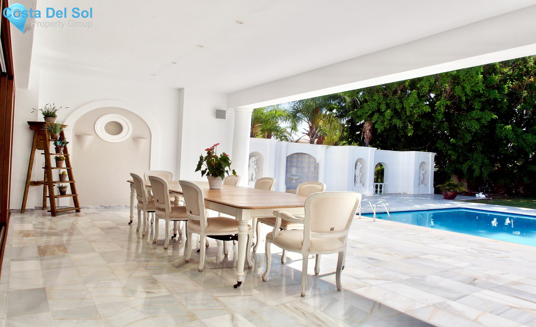Detached Villa in El Paraiso-1400229