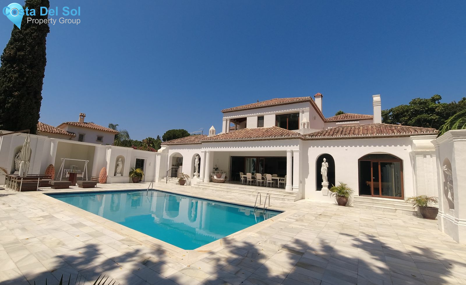 Detached Villa in El Paraiso-1400234