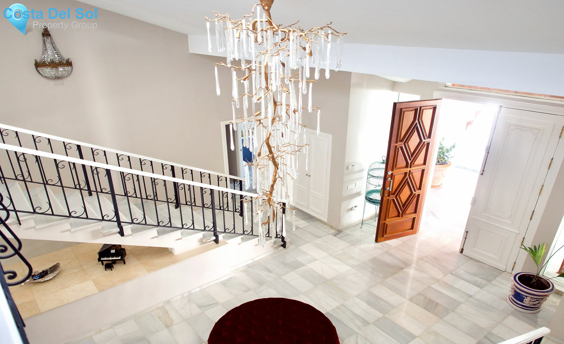 Detached Villa in El Paraiso-1400221