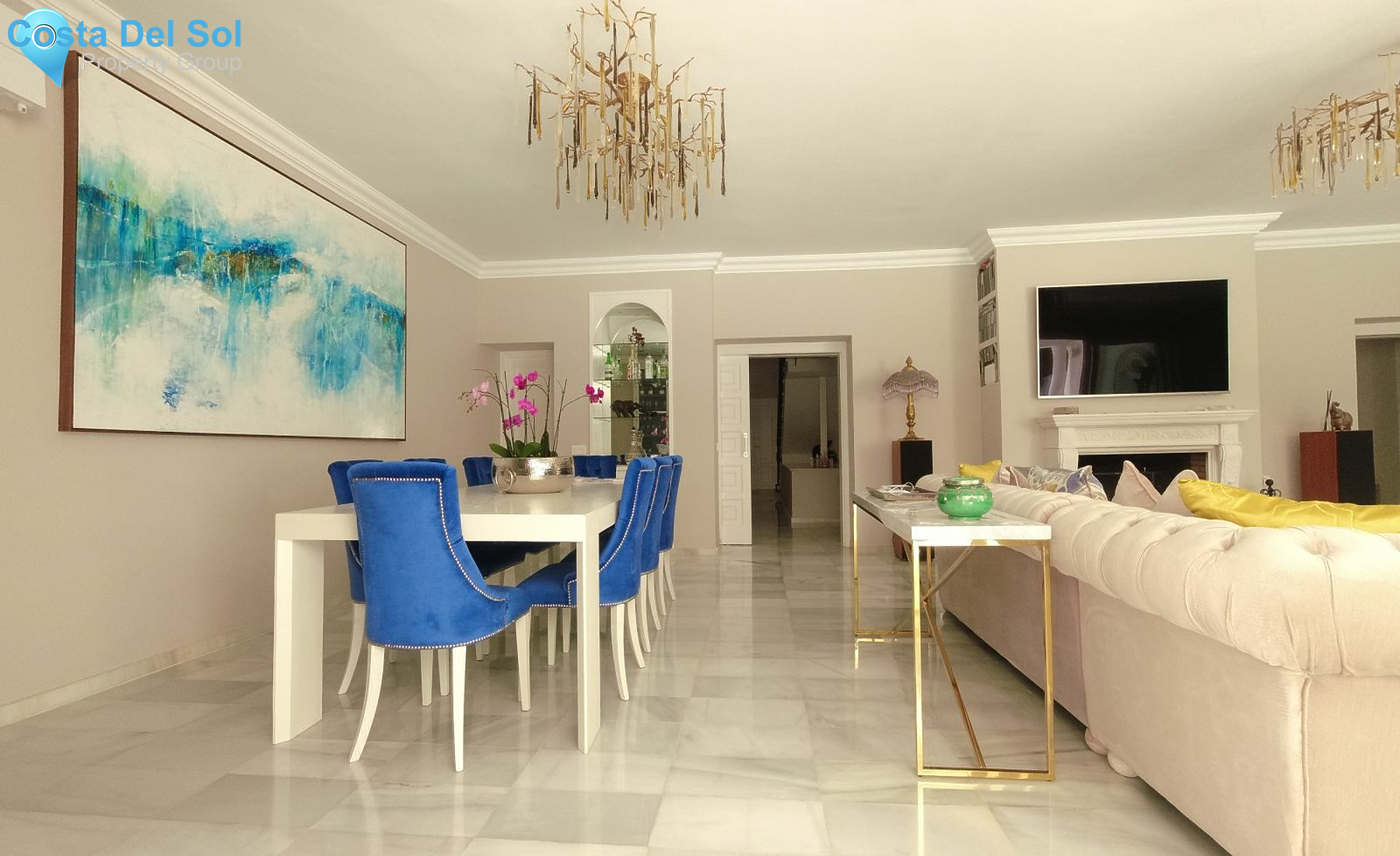 Detached Villa in El Paraiso-1400223