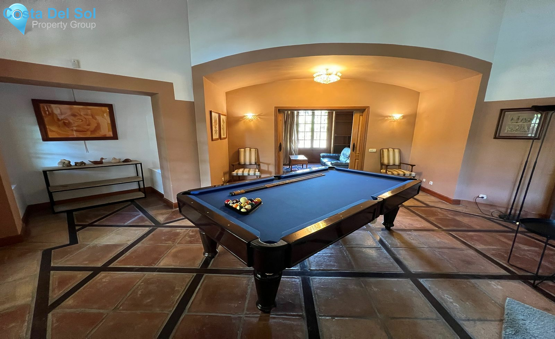 Detached Villa in El Paraiso-1514625