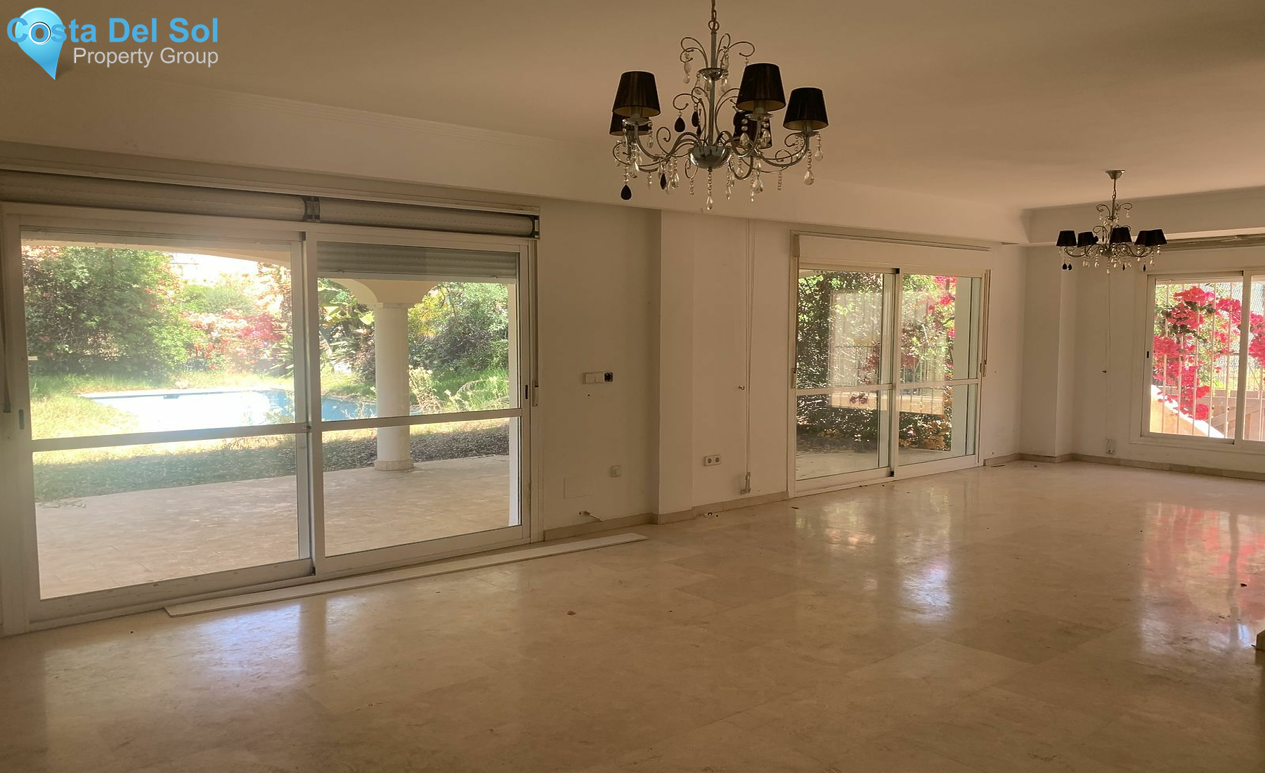 Detached Villa in Elviria-1157258