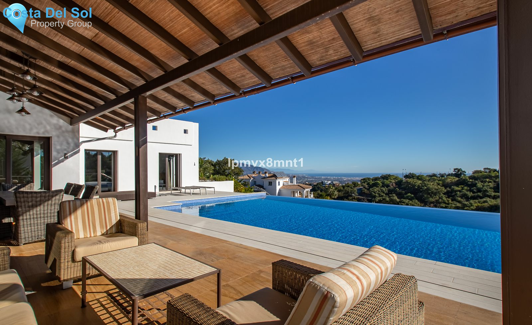 Detached Villa in Elviria-1518914