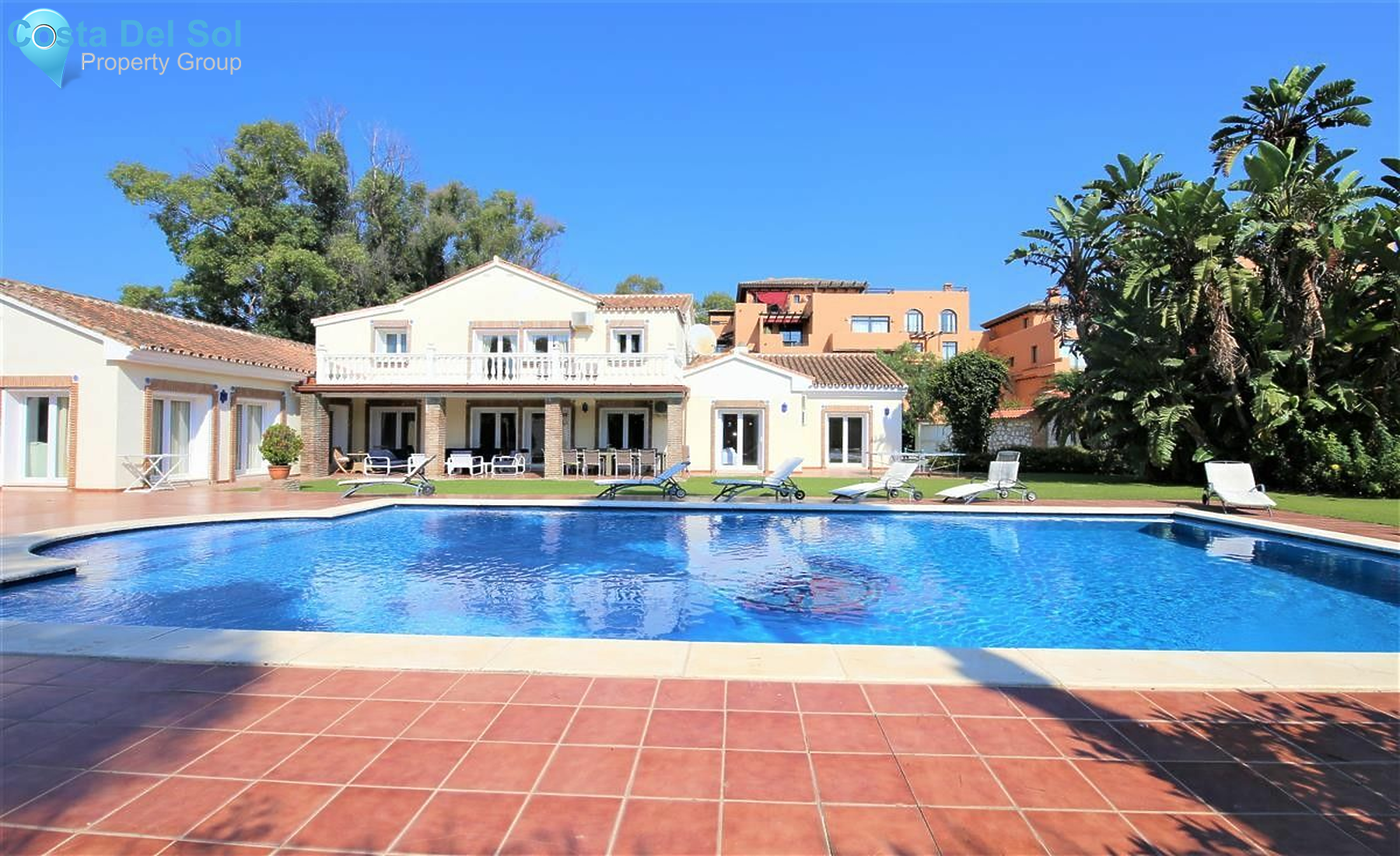 Detached Villa in Estepona-1139302