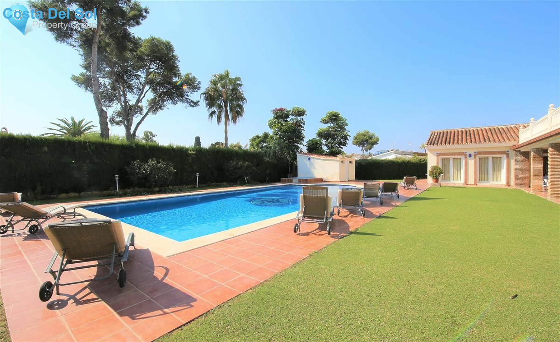 Detached Villa in Estepona-1139292